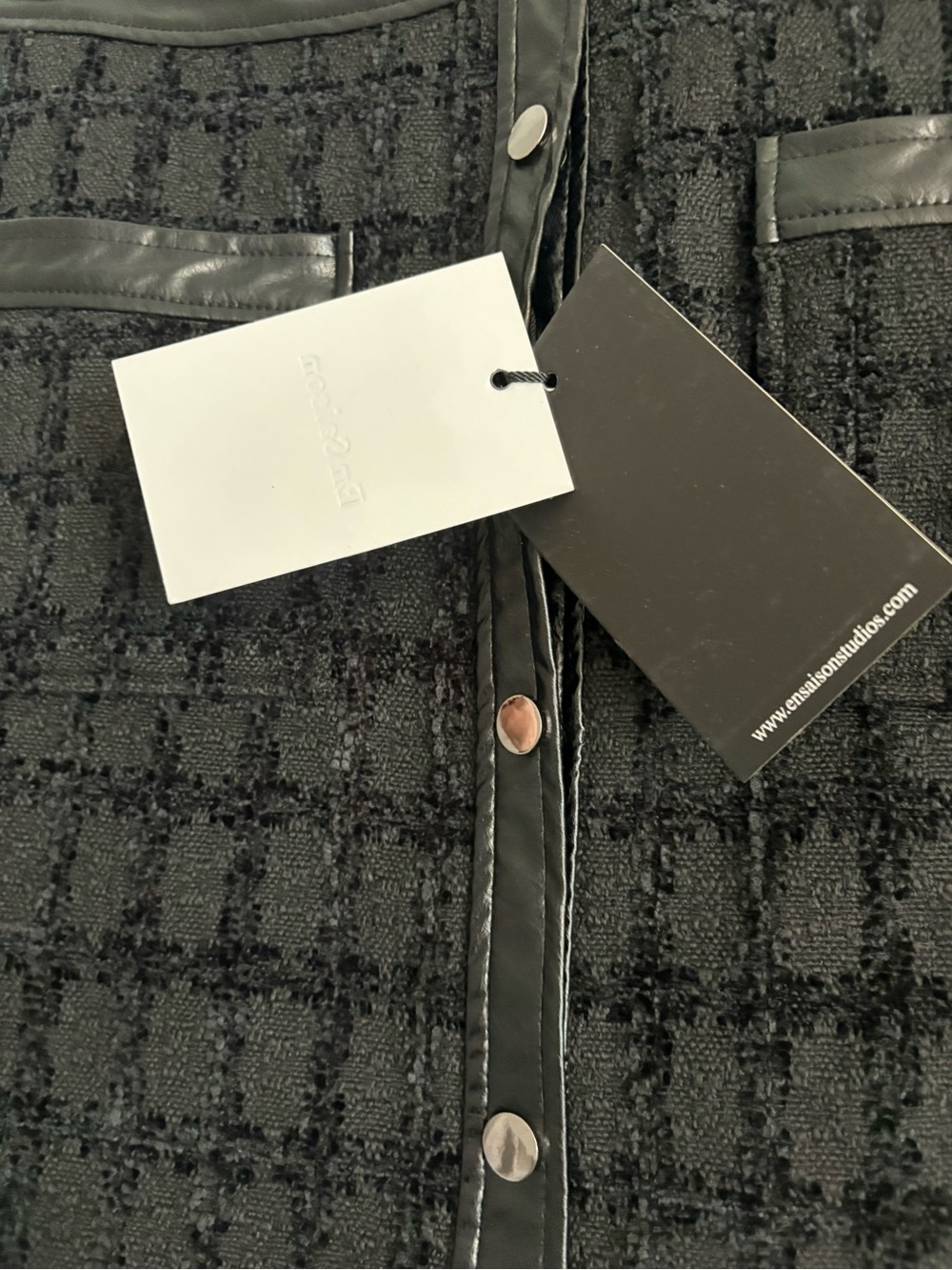 NWT En Saison Tweed Mini Skirt Black Faux Leather Trim Button Front Size L - Picture 4 of 4